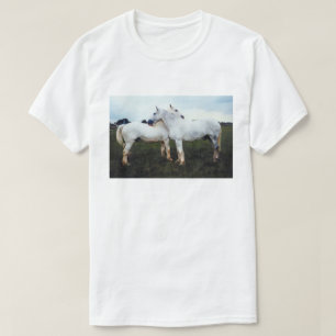 Percheronen wachsen sich gegenseitig T-Shirt