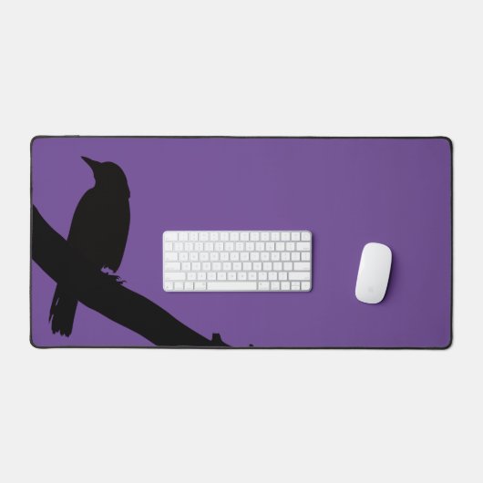 Perching Crow, purple Schreibtischunterlage (Tastatur & Maus)