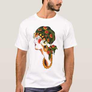 Percy wässert Mädchenkopf durch leichtes T-Shirt