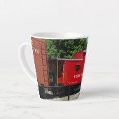 Pere Marquette Caboose Latte Tasse (Linke Ecke)