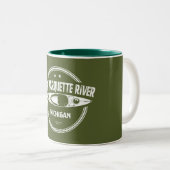 Pere Marquette River Michigan Kayaking Zweifarbige Tasse (VorderseiteRechts)