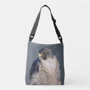 Peregrine Falcon entlang des Hudson River Tragetaschen Mit Langen Trägern