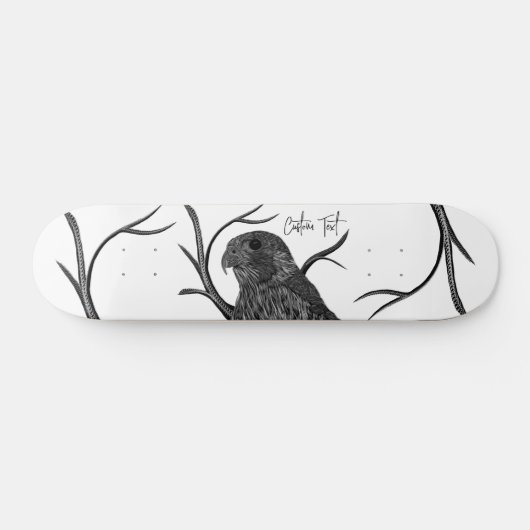 Peregrine Falcon in Baumzweigen mit Handschrift Skateboard (Horizontal)