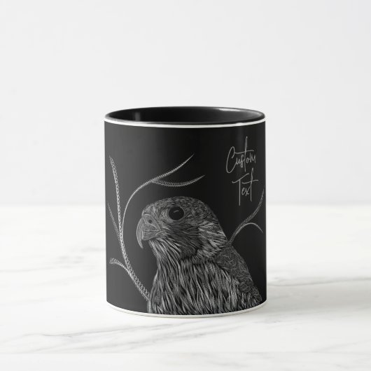 Peregrine Falcon in Baumzweigen mit Handschrift Tasse (Zentrum)