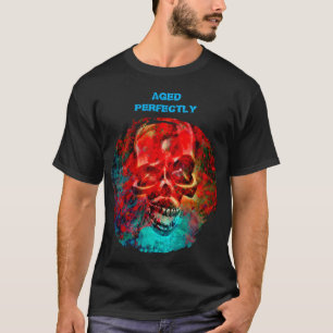 Perfekt gealtert. Totenkopf-Design T-Shirt