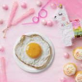 Perfekt gefriertes Ei mit knusprigen Kanten und Go Pappteller (Party)