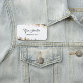 Perfekt Moderner schöner farbenfroher Stift Namensschild (Beispiel)