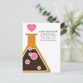 Perfekte Chemie-Hochzeit rettet das Datum Ankündigungspostkarte (Stehend Vorderseite)