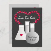 Perfekte Chemie Save the Date Ankündigungspostkarte (Vorne/Hinten)