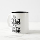 Perfekte Kombination aus Prinzessin und Kriegerin Zweifarbige Tasse (Vorderseite Links)