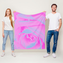Perfekte Rose für Hot Pink und Light Blue Fleecedecke