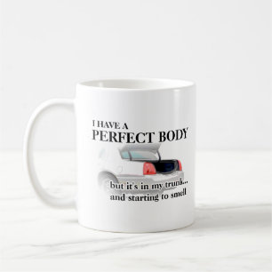Perfekter Körper im Kofferraum Lustiger Becher Hum Kaffeetasse