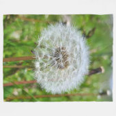 Perfekter Löwenzahn – Botanische Makrofotografie Fleecedecke (Vorderseite (Horizontal))