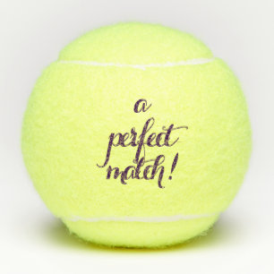 Perfekter Übereinstimmung Tennisball Tennisbälle