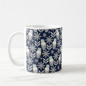 Perfektes Barn Owl - blauer Hintergrund Kaffeetasse (Links)