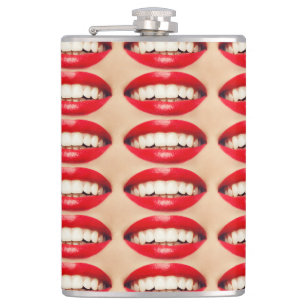 Perfektes Lächeln Femme Fatale Pop-Art Flachmann