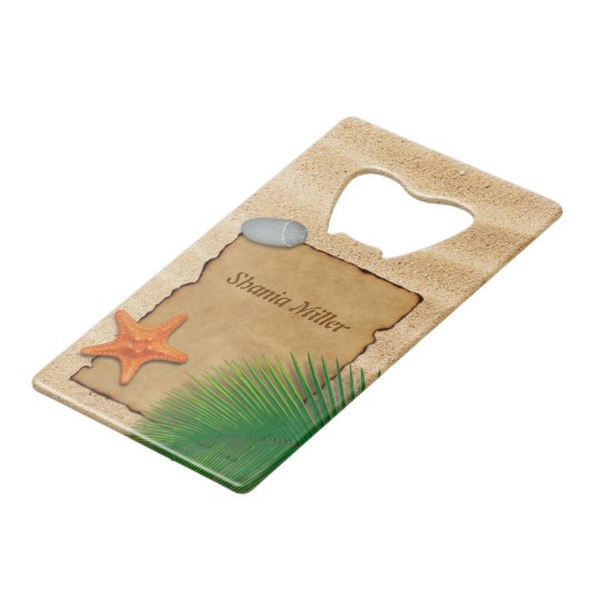 Pergament auf Sandboden - Flaschenöffner (Vorderseite Schrägansicht)