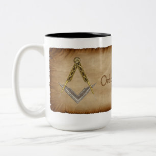 Pergament mit Platz und Kompass Zweifarbige Tasse