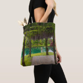 Pergola of Wisteria Tasche (Von Nahem)