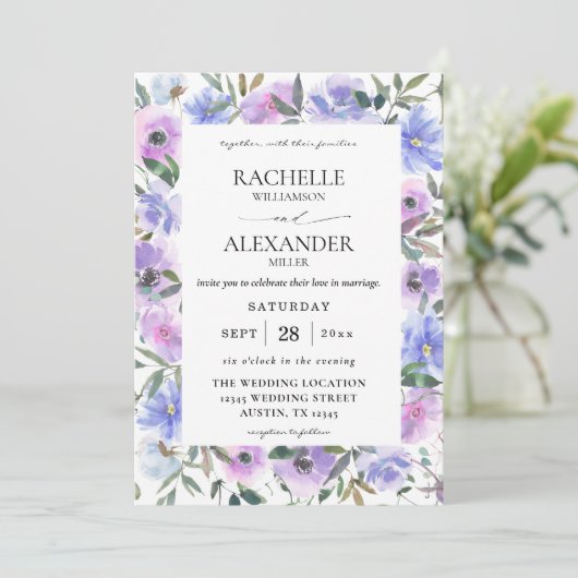 Peri- und Lila Blumenhochzeit Einladung (Stehend Vorderseite)