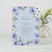 Periwinkle Bloom Whimsy Wedding Einladung (Stehend Vorderseite)