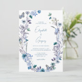 Periwinkle Blue Boho Wildblume Hochzeit Einladung (Stehend Vorderseite)