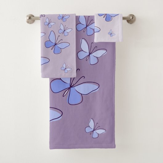 Periwinkle Blue Butterfly Flutter Lavender Grau Badhandtuch Set (Insitu)