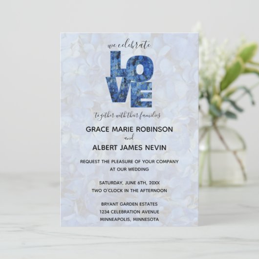 Periwinkle Blue Hydrangeas Blume Hochzeit Einladung (Stehend Vorderseite)