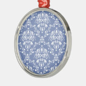 Periwinkle Blue und White Damask Silbernes Ornament (Links)