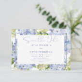 Periwinkle Blue White Hydrangea Wedding Save The Date (Stehend Vorderseite)