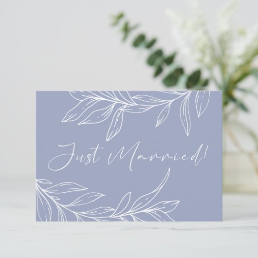 Periwinkle Blume Wedding Just Married (Stehend Vorderseite)