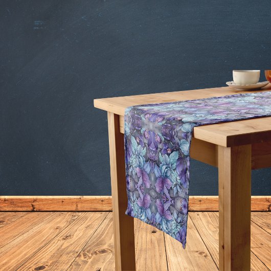 Periwinkle Garden Kurzer Tischläufer