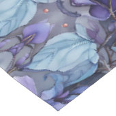 Periwinkle Garden Tischdecke (Schrägansicht)