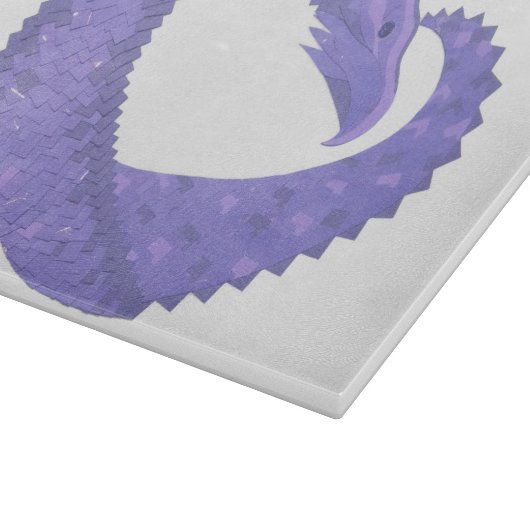 Periwinkle Herzdrache auf Weiß Schneidebrett (Ecke)