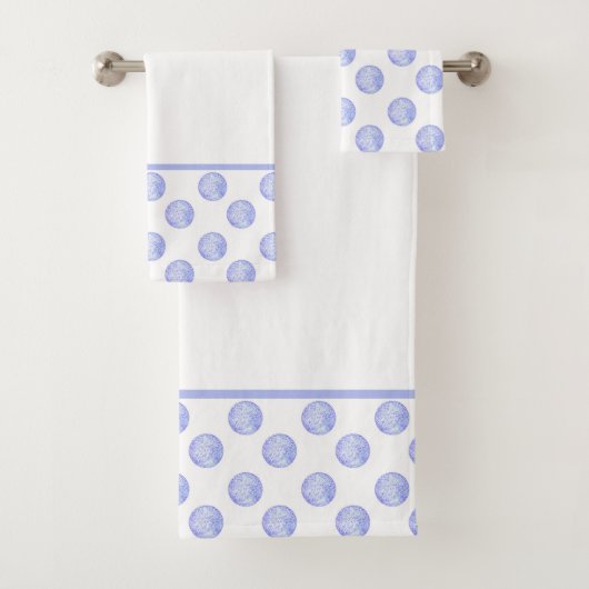 Periwinkle Polka Dots Badhandtuch Set (Insitu)