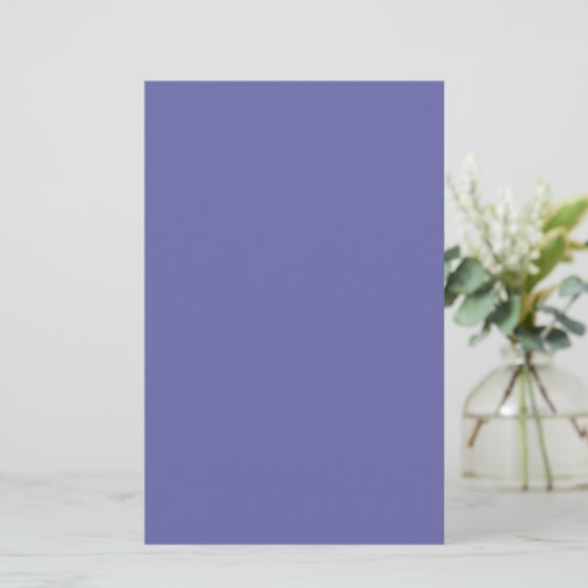 Periwinkle Solid Color Briefpapier (Stehend Vorderseite)