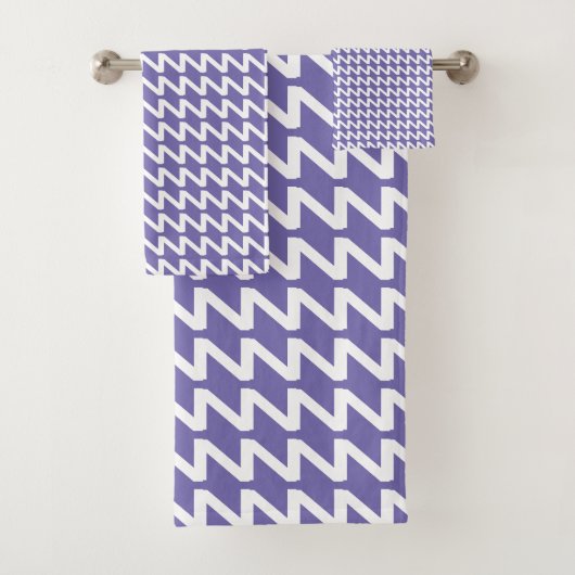 Periwinkle und weiße moderne Sharp Waves Badhandtuch Set (Insitu)