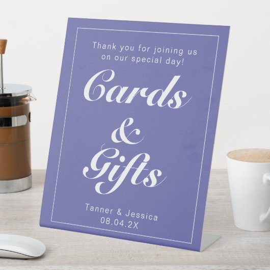 Periwinkle & White Modern Minimalistischer Geschen Sockelschild (In Situ)