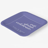 Periwinkle & White Moderne Minimalistische Hochzei Pappteller (Gewinkelt)