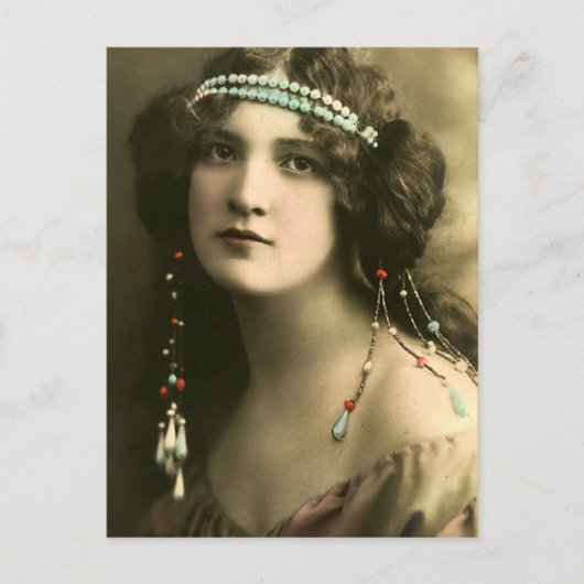 Perlen in ihrem Haar Postkarte (Vorderseite)