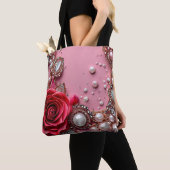 Perlen und eine detaillierte Rote Rose Tasche (Von Nahem)