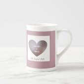 Perlen und lila Hochzeit- oder Jubiläumsgeschenke Porzellantasse (Rechts)