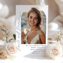 Perlen und Prosecco-Brautparty mit minimalistische