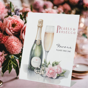 Perlen und Prosecco Geschenke zur Brautparty Sockelschild