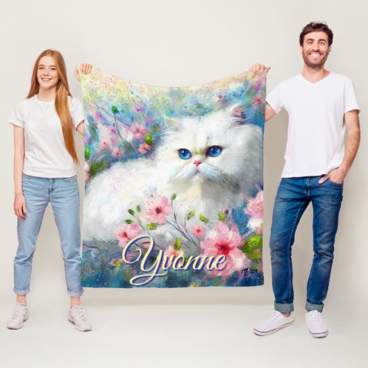 Persian Cat Blue Eyes in Pink Flowers Personalized Fleecedecke (Beispiel)