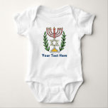 Persian Magen David Menorah Baby Strampler<br><div class="desc">Dieses Bild wurde aus einer antiken persischen jüdischen Fliese mit einer Menorah mit einem Magen David (Stern von David) gerahmt von Olivenzweigen. Die Unvollkommenheiten des originalen,  handbemalten Bildes wurden bewahrt.</div>