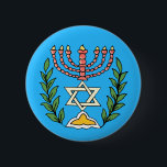 Persian Magen David Menorah Button<br><div class="desc">Dieses Bild wurde aus einer antiken persischen jüdischen Fliese mit einer Menorah mit einem Magen David (Stern von David) gerahmt von Olivenzweigen. Die Unvollkommenheiten des originalen,  handbemalten Bildes wurden bewahrt.</div>
