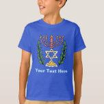 Persian Magen David Menorah T-Shirt<br><div class="desc">Dieses Bild wurde aus einer antiken persischen jüdischen Fliese mit einer Menorah mit einem Magen David (Stern von David) gerahmt von Olivenzweigen. Die Unvollkommenheiten des originalen,  handbemalten Bildes wurden bewahrt.</div>