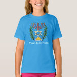 Persian Magen David Menorah T-Shirt<br><div class="desc">Dieses Bild wurde aus einer antiken persischen jüdischen Fliese mit einer Menorah mit einem Magen David (Stern von David) gerahmt von Olivenzweigen. Die Unvollkommenheiten des originalen,  handbemalten Bildes wurden bewahrt.</div>