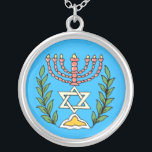 Persian Magen David Menorah Versilberte Kette<br><div class="desc">Dieses Bild wurde aus einer antiken persischen jüdischen Fliese mit einer Menorah mit einem Magen David (Stern von David) gerahmt von Olivenzweigen. Die Unvollkommenheiten des originalen,  handbemalten Bildes wurden bewahrt.</div>